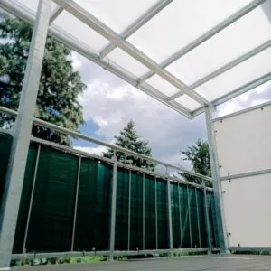 Überdachung